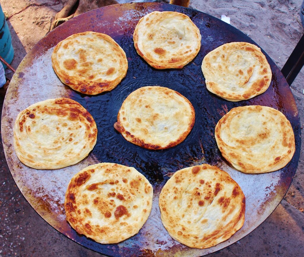 food, pakistan, paratha-2209594.jpg